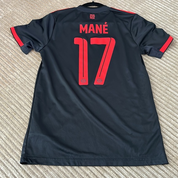 2022-23 Bayern Munich Third Shirt size small - Picture 2 of 2